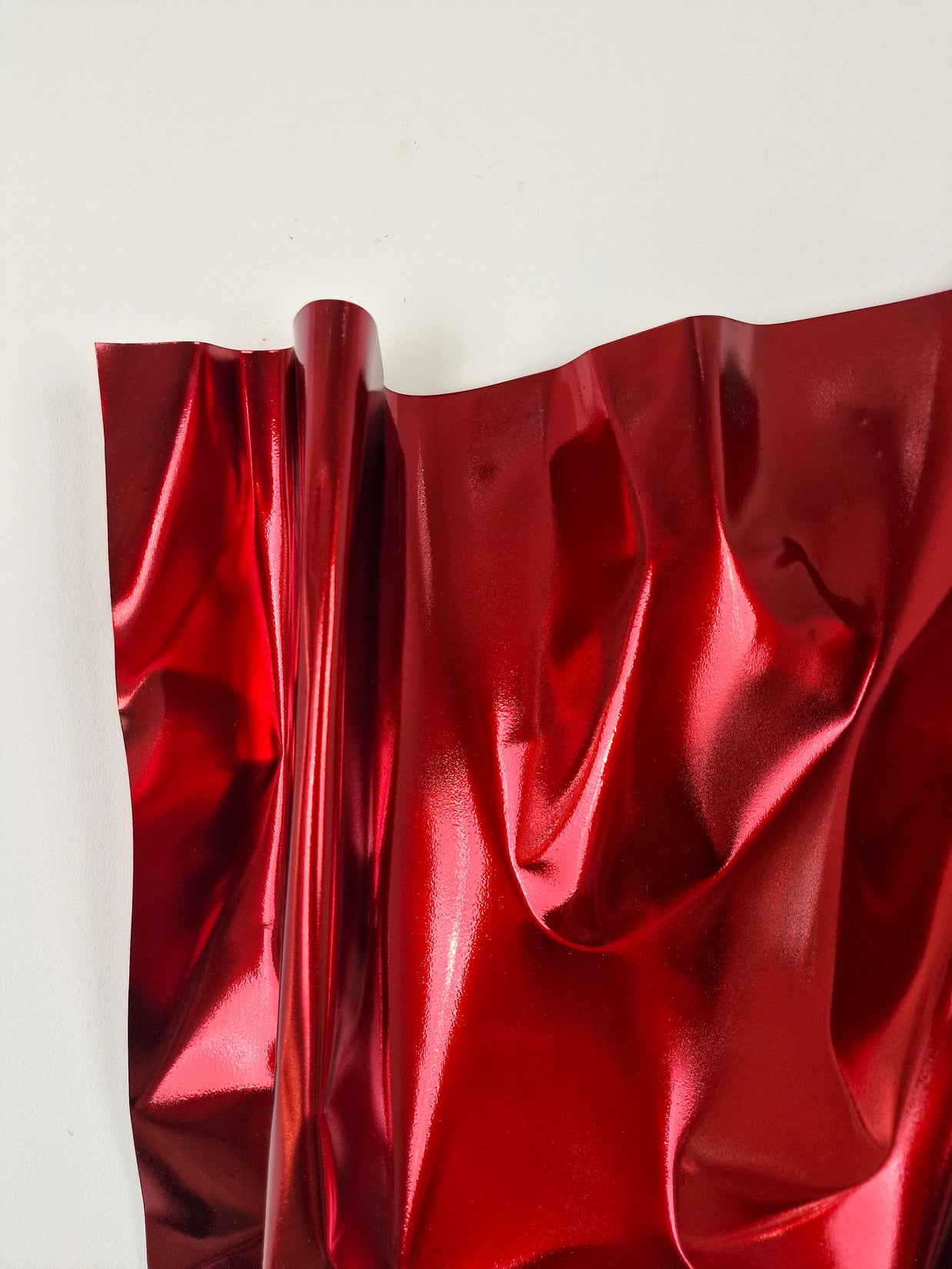 Seda de Acero Rojo
