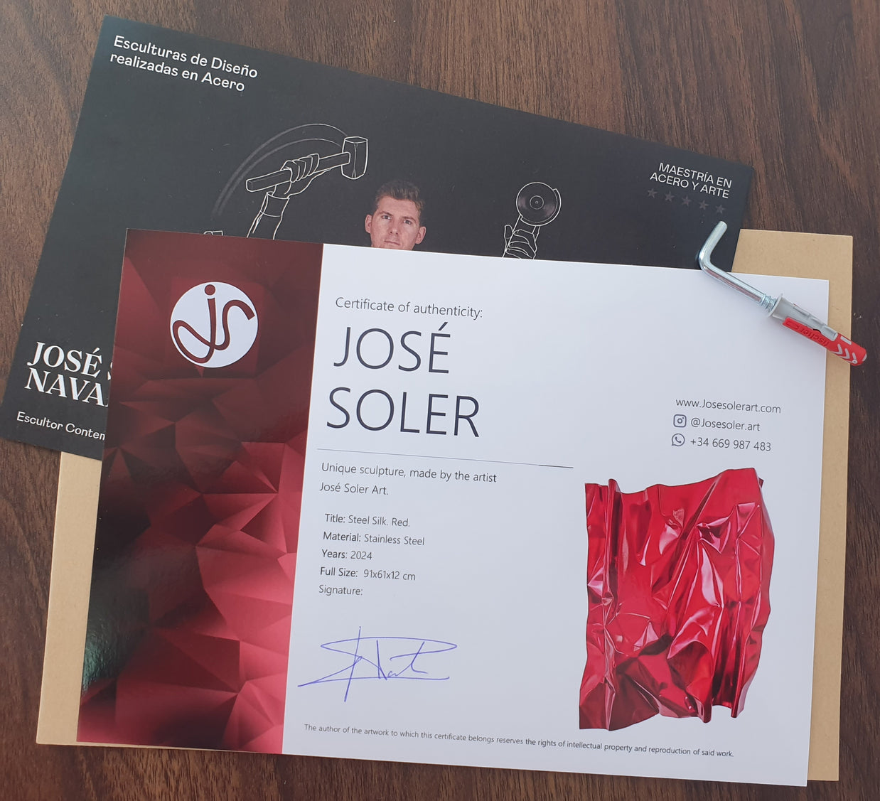 Seda de Acero Rojo